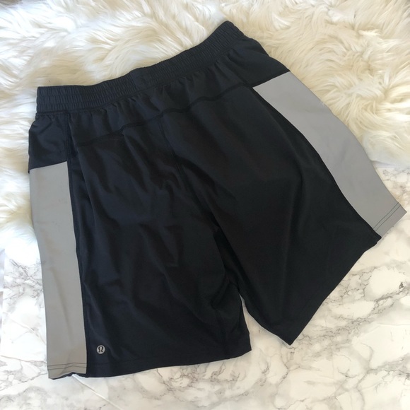 Lululemon Linerless Short - Picture 3 of 7